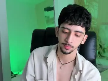 Chaturbate Sex Chat of salvatore_monterey