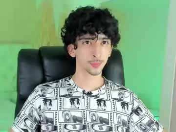 Chaturbate Live Sex Cam of salvatore_monterey