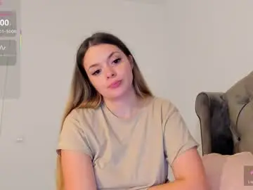 Chaturbate Live Sex Cam of kailyn_moen01