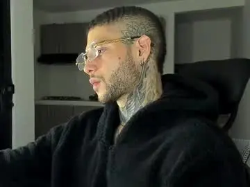 Chaturbate Sex Chat of _jamesleandros