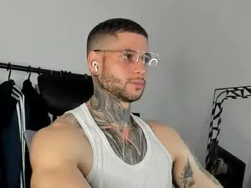 Chaturbate Live Sex Cam of _jamesleandros