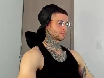 Chaturbate Live Sex Cam of _jamesleandros