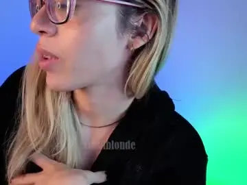 Chaturbate Free Porn Cam of carolblonde