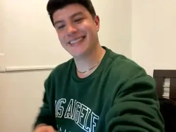 Chaturbate Watch Live Sex Cams of goldenknight33