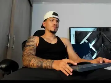 Chaturbate Best live sex cam show of heavy_thor