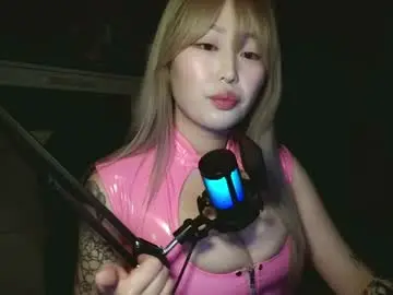 Chaturbate Adult Video Chat of obeycarrienoona