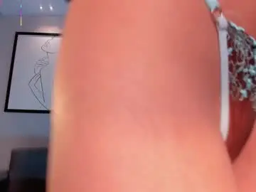 Chaturbate Live Sex Cam of bellacarteer_