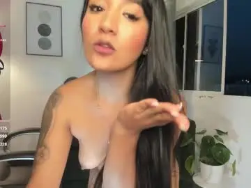 Chaturbate Free Live Porn of beverlyy_johnson