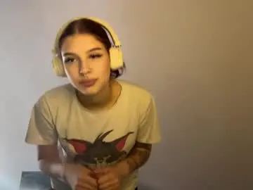 Chaturbate Best live sex cam show of dennamclendon