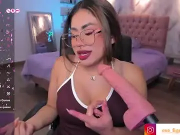 Chaturbate Live Sex Cam of eveline_figeroa