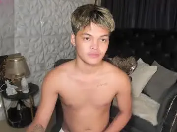 Chaturbate Sex Cam of asianhugescott