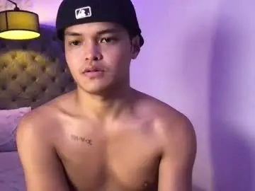 Chaturbate Private Sex Chat of asianhugescott