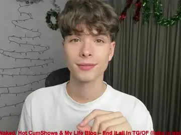 Chaturbate Live Sex Cam of calvin_loves_you