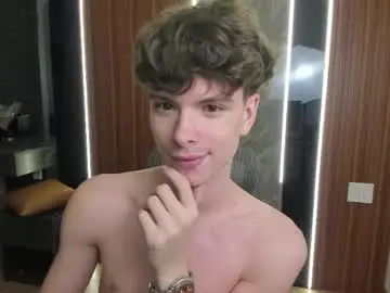 Chaturbate Best live sex cam show of calvin_loves_you