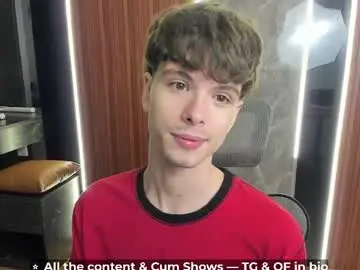 Chaturbate Live Sex Cam of calvin_loves_you