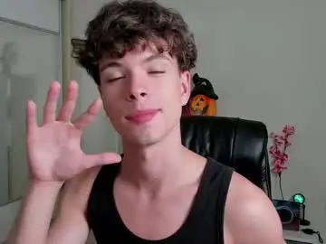 Chaturbate Sex Chat of calvin_loves_you