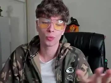 Chaturbate Free Live Porn of calvin_loves_you