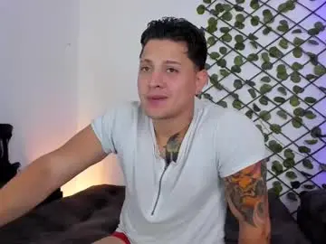 Chaturbate Live Porn of kaledd_musclee