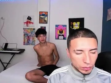 Chaturbate Live Sex Cam of sweet_boys_xx