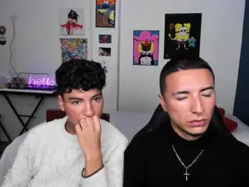 Chaturbate Sex Cam of sweet_boys_xx