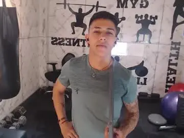 Chaturbate Live Sex Cam of andyjoy_