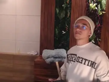 Chaturbate Sex Chat of andyjoy_