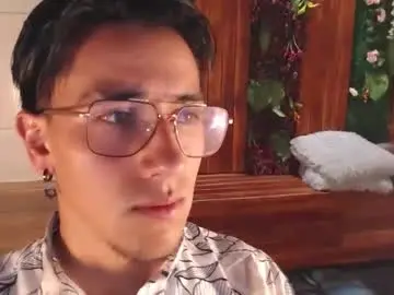 Chaturbate Free Live Porn of andyjoy_