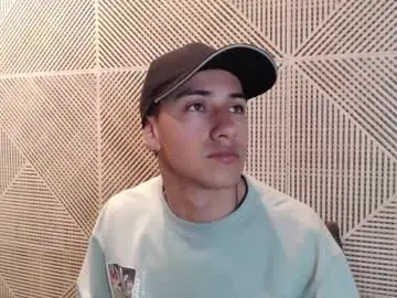 Chaturbate Adult Webcams of andyjoy_