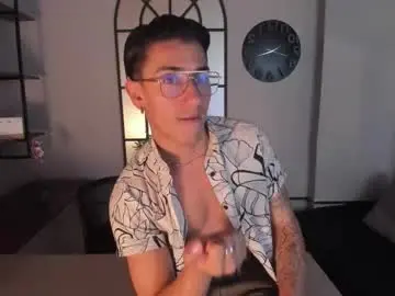 Chaturbate Adult Webcam of andyjoy_