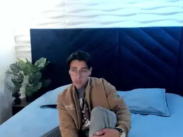 Chaturbate Adult Webcam of andyjoy_