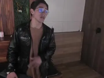 Chaturbate Live Sex of andyjoy_