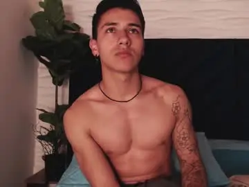 Chaturbate Free Porn Cam of andyjoy_