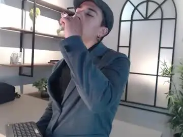 Chaturbate Adult Webcam of andyjoy_