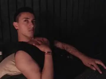 Chaturbate Adult Webcams of andyjoy_