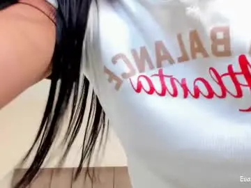 Chaturbate Free Live Porn of evaa_rose_