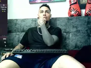 Chaturbate Watch Live Sex Cams of julian_tattoo