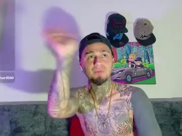 Chaturbate Sex Chat of julian_tattoo