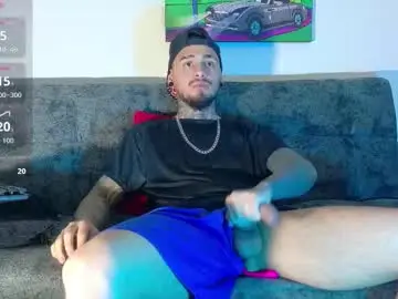 Chaturbate Adult Webcams of julian_tattoo