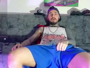 Chaturbate Best live sex cam show of julian_tattoo