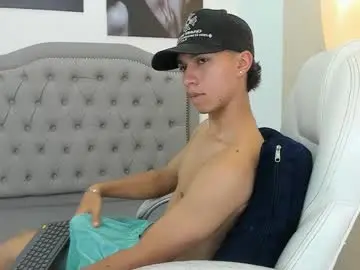 Chaturbate Watch Live Sex Cams of ricky_backus