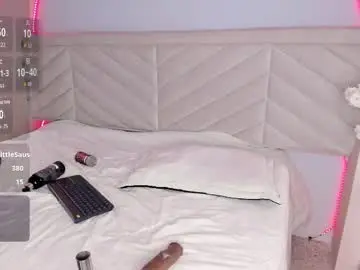 Chaturbate Live Sex Cam of bella_williiams_