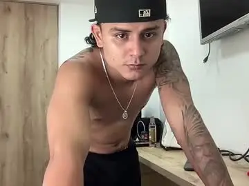 Chaturbate Free Porn Cam of bob_pettersonn