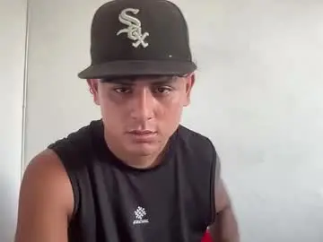 Chaturbate Watch Live Sex Cams of bob_pettersonn