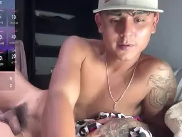 Chaturbate Live Sex Cam of bob_pettersonn