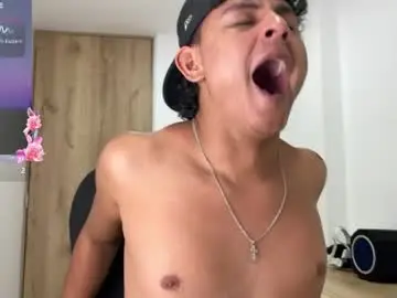 Chaturbate Adult Video Chat of bob_pettersonn