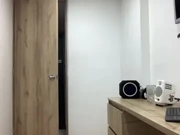 Chaturbate Free Porn Cam of bob_pettersonn