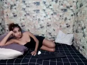 Chaturbate Live Sex Cam of cherryindian694u