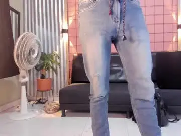 Chaturbate Live Porn of martin_killer