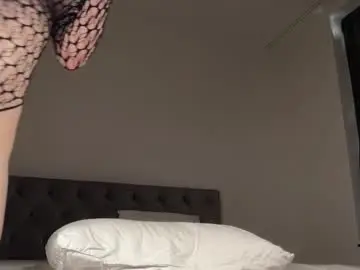 Chaturbate Live Sex Cam of melodyxlove