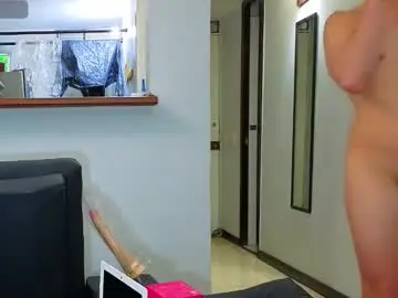 Chaturbate Live Sex Cam of andrew_hot_999